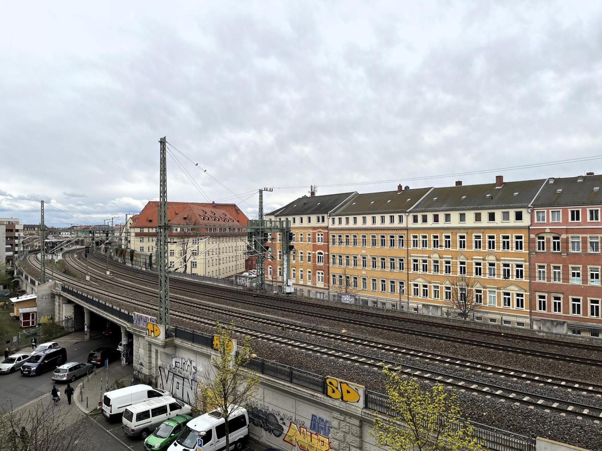 Wohnperle Neustadt - Zentral, Kostenloser Parkplatz, Lift, Klimaanlage Dresda Esterno foto